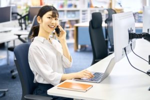 キャリアウーマン　オフィス