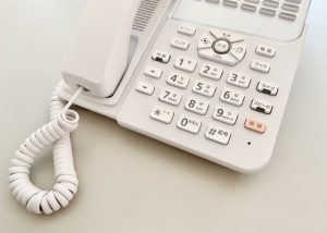 白色の電話機